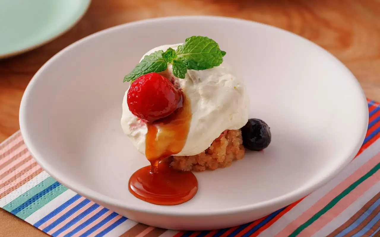 いちごのティラミス〜黒蜜のソース〜