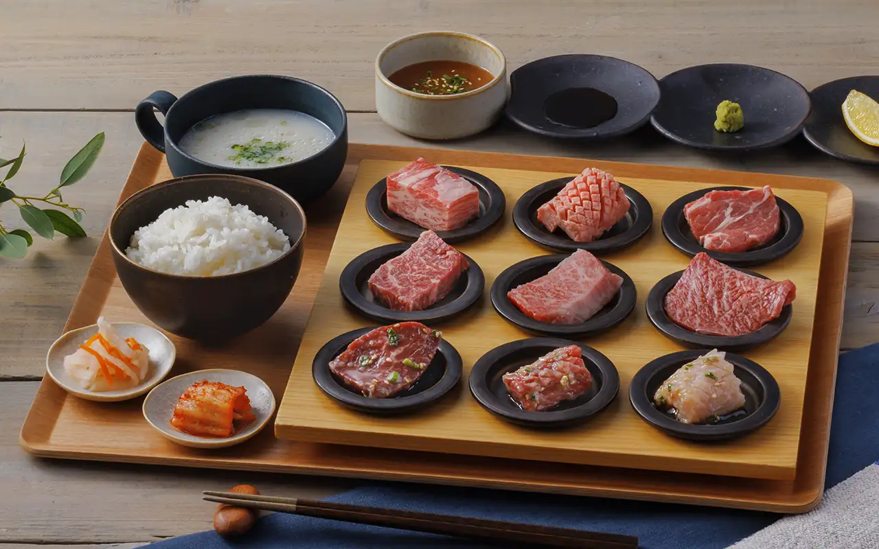 特撰ひとりカルビ9種盛り定食